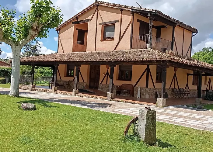 La Muralla de Gredos Hotel Rural Madrigal de la Vera